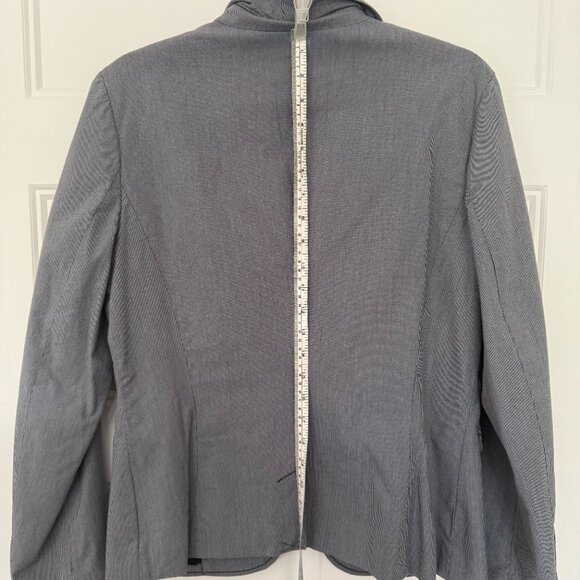 Esprit - Blue/White Pinstripe Blazer - Size 10 - Picture 10 of 15